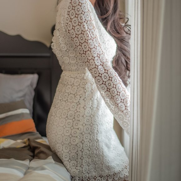 Boutique ☀️ Boho Mia White Crochet Dress - Picture 3 of 5